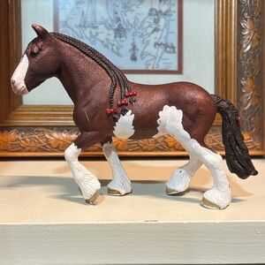 🌈Schleich Clydesdale Mare Figurine
